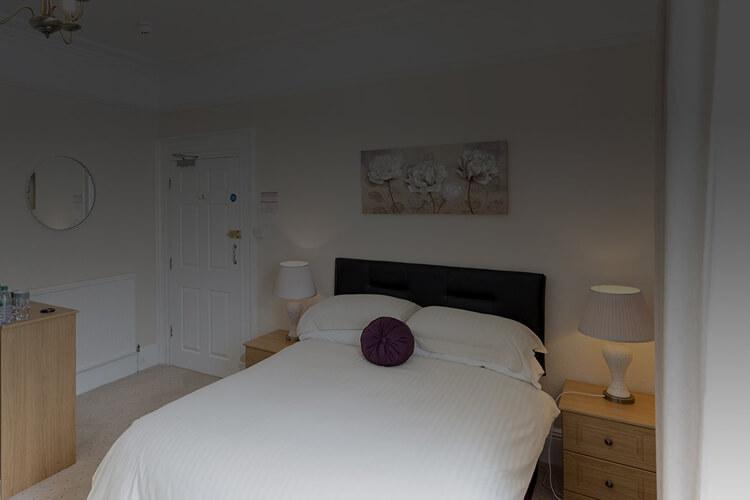 Poppy's Guest House - Image 1 - UK Tourism Online