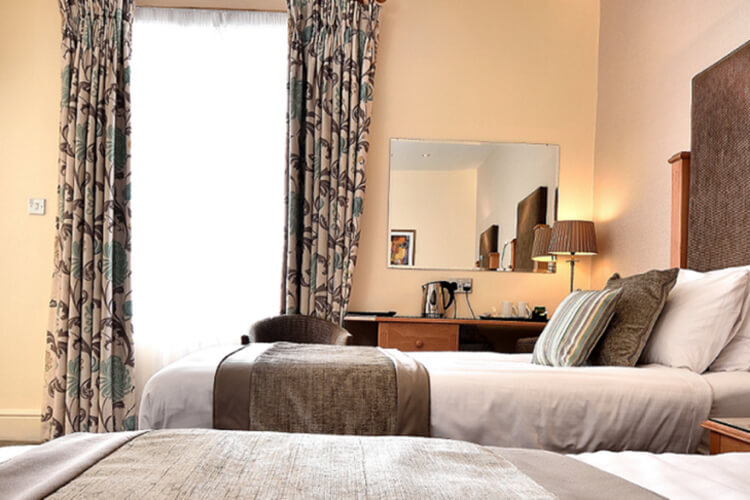 Queens Court Hotel - Image 2 - UK Tourism Online