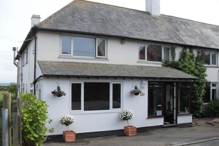 Saunton Mini Break Bed and Breakfast - Image 1 - UK Tourism Online