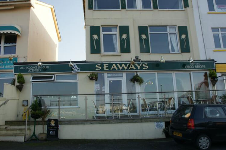 Seaways Guest House - Image 1 - UK Tourism Online