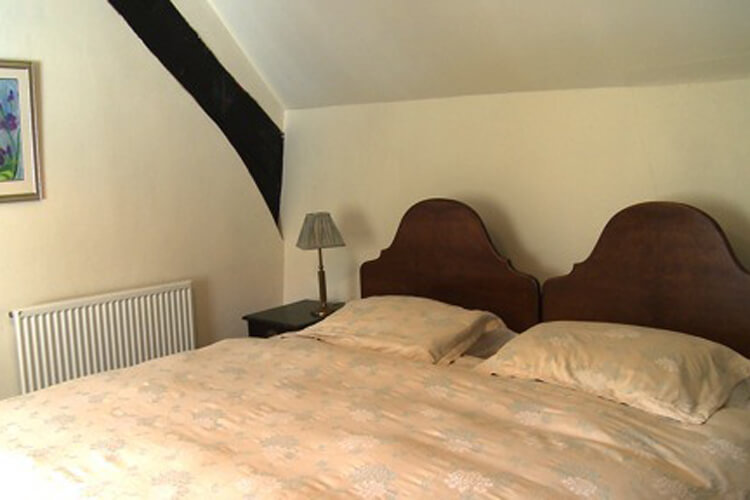Shute Cottage B&B - Image 3 - UK Tourism Online
