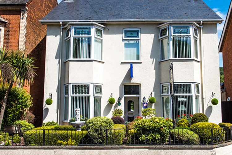Southcombe Guest House - Image 1 - UK Tourism Online