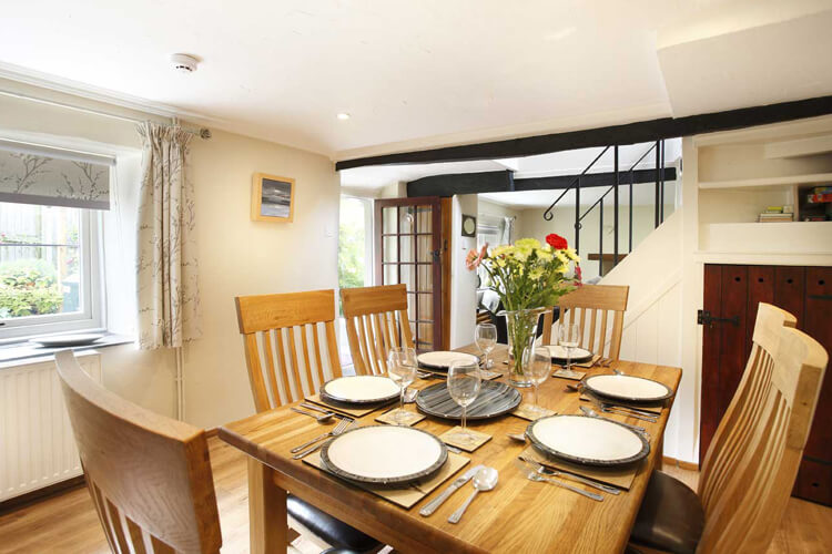 Springfield Cottage - Image 2 - UK Tourism Online