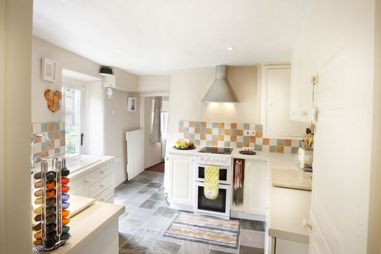 Springfield Cottage - Image 4 - UK Tourism Online