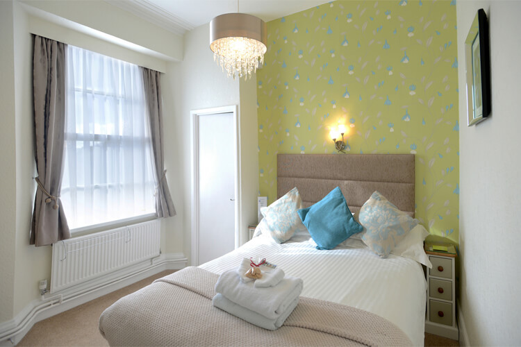 The Cleveland Guest House - Image 3 - UK Tourism Online