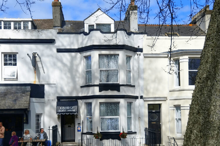 The George Guest House - Image 1 - UK Tourism Online