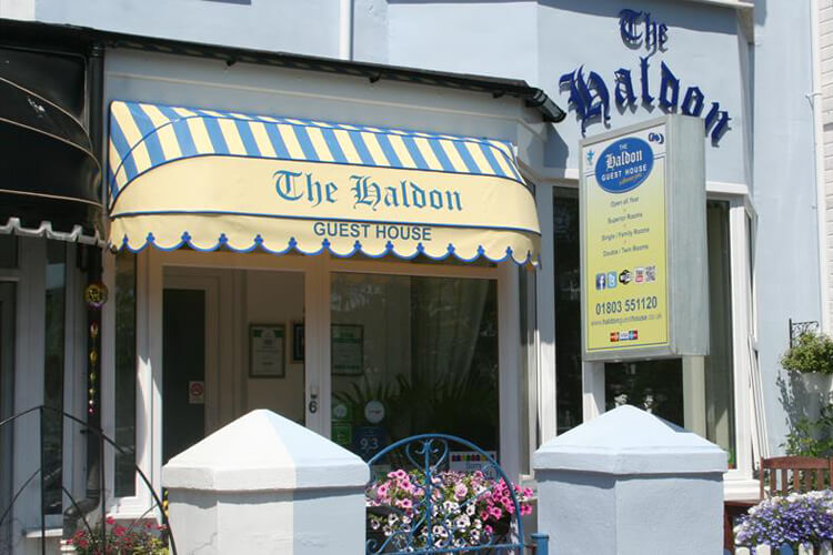 The Haldon Guest House - Image 1 - UK Tourism Online