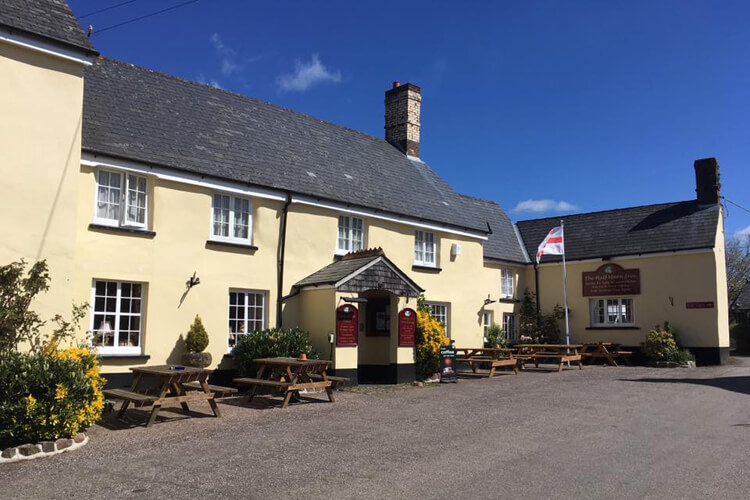 The Half Moon Inn - Image 1 - UK Tourism Online