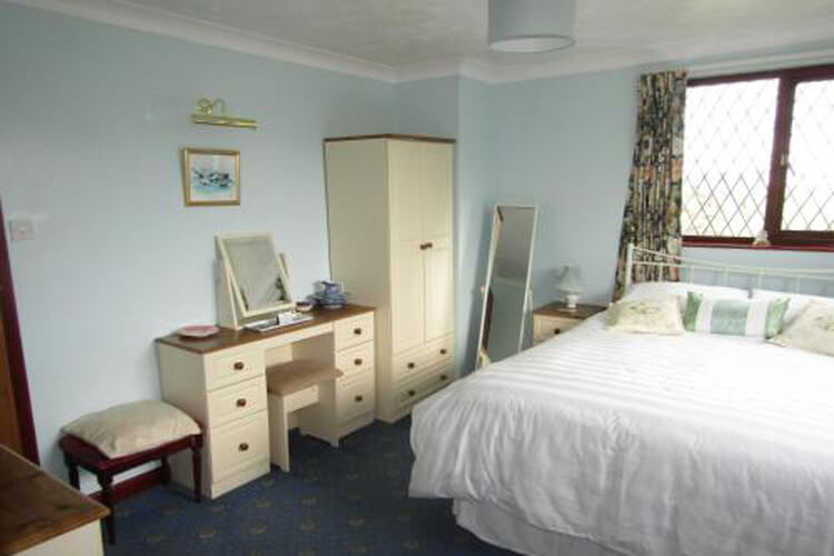 The Hollies Bed & Breakfast - Image 2 - UK Tourism Online