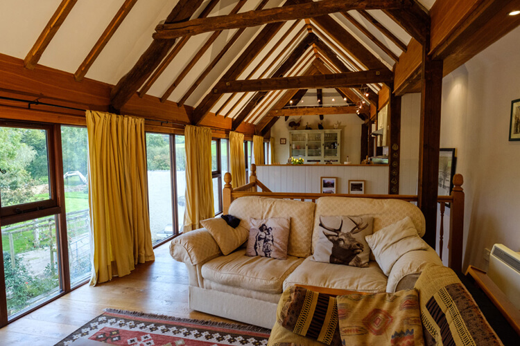 The Linhay at Lower Chilverton Farm - Image 2 - UK Tourism Online