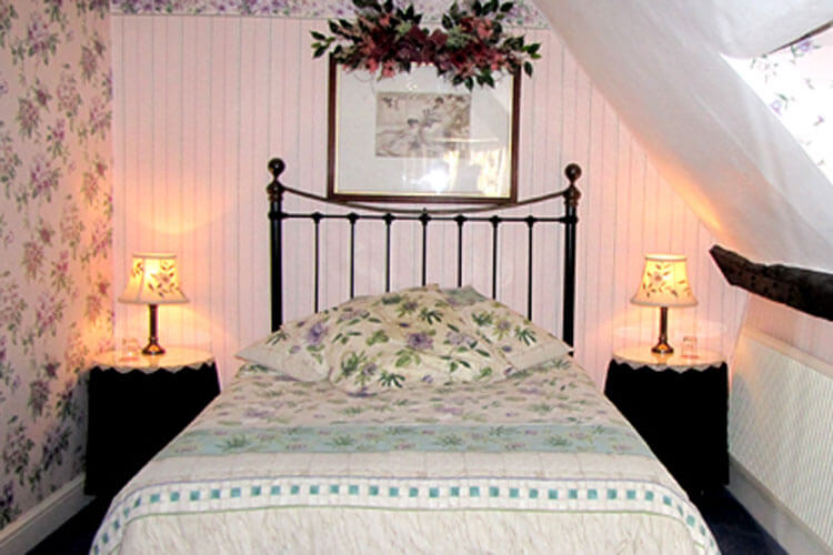 The Old Farmhouse - Image 2 - UK Tourism Online