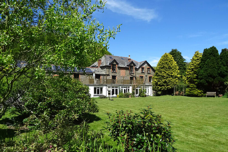 The Staghunters Inn - Image 1 - UK Tourism Online