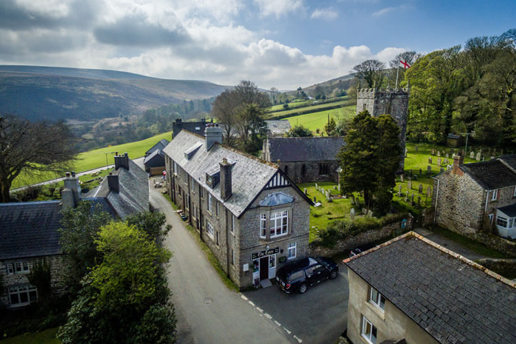 The Tors Inn - Image 1 - UK Tourism Online