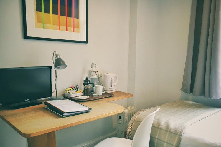 Townhouse Exeter - Image 3 - UK Tourism Online