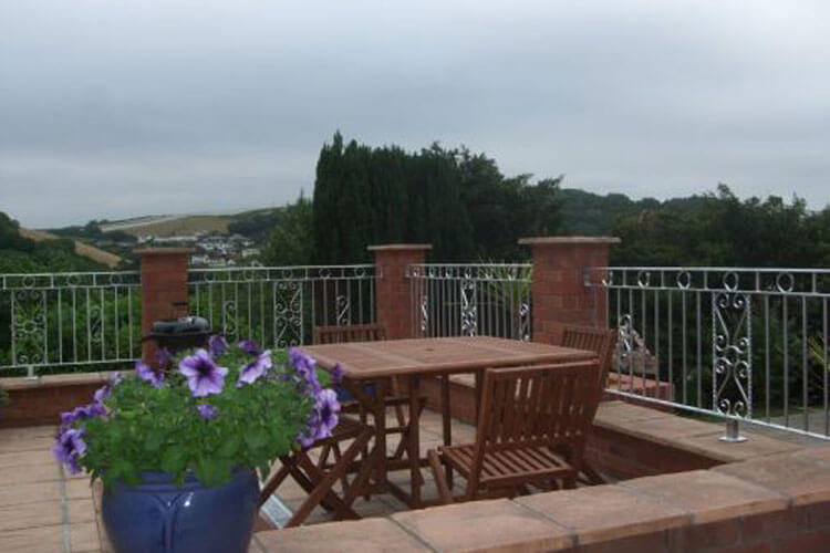 Tree Tops Self Catering - Image 5 - UK Tourism Online