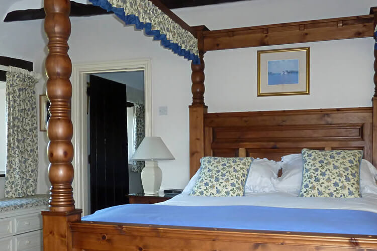Wilsham Farm - Image 1 - UK Tourism Online