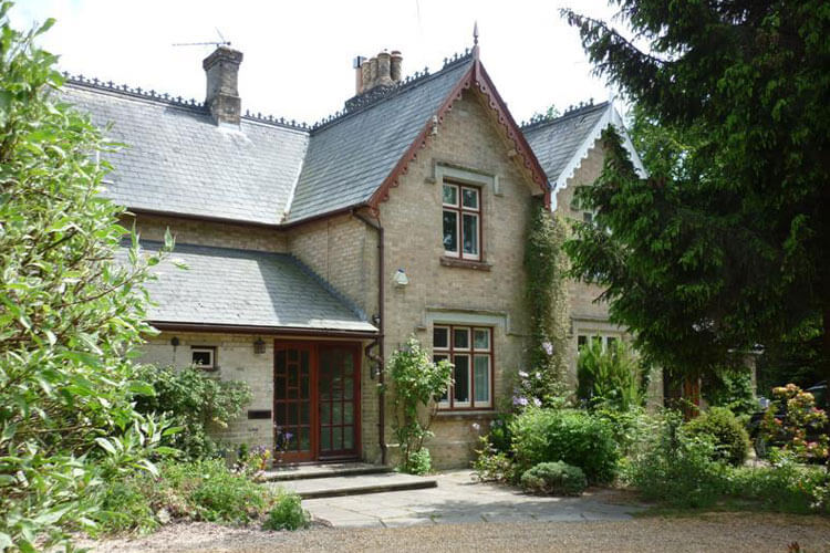 Two Heath Cottages - Image 1 - UK Tourism Online
