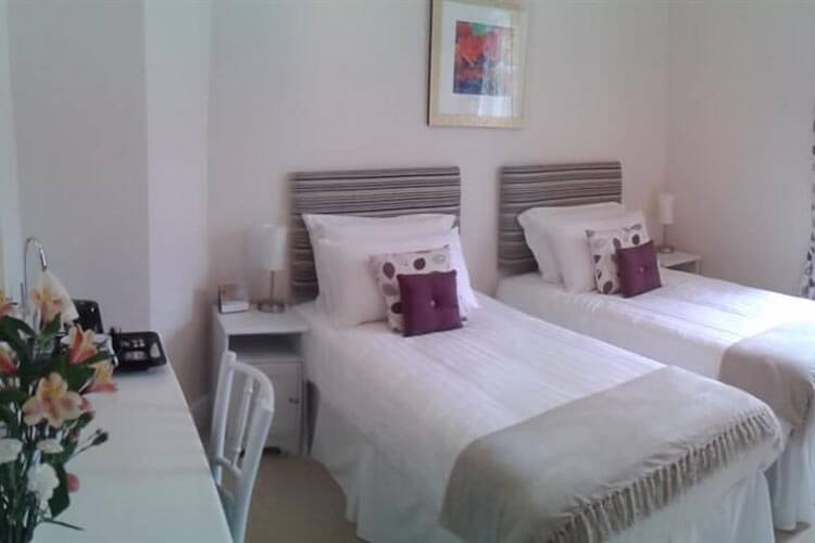 Two Heath Cottages - Image 3 - UK Tourism Online