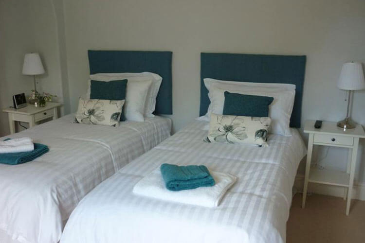 Two Heath Cottages - Image 4 - UK Tourism Online