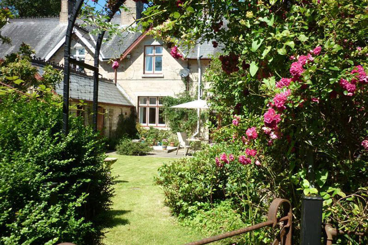 Two Heath Cottages - Image 5 - UK Tourism Online