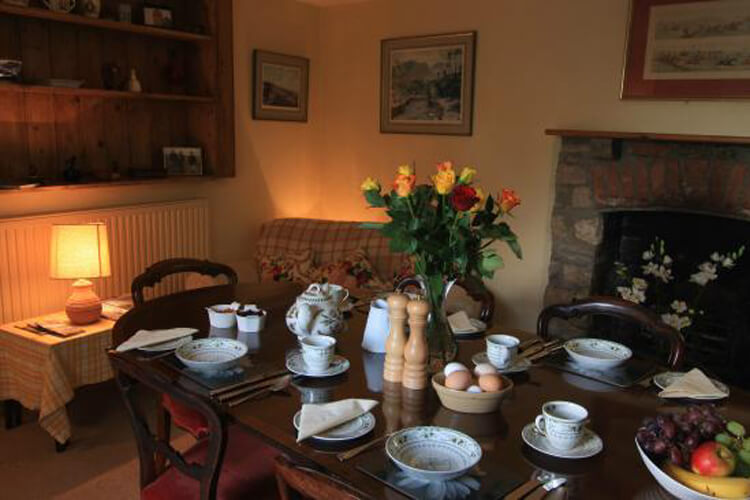 Alford House - Image 4 - UK Tourism Online