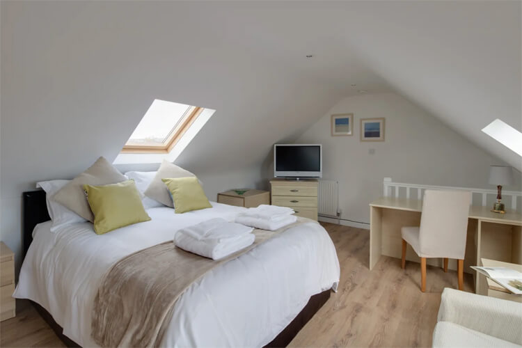 Barnes's Rest Weymouth - Image 3 - UK Tourism Online