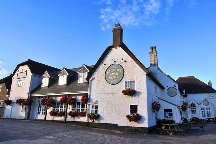 Bridport Arms Hotel - Image 1 - UK Tourism Online