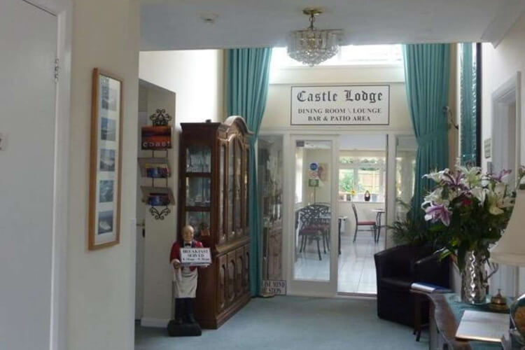 Castle Lodge - Image 2 - UK Tourism Online