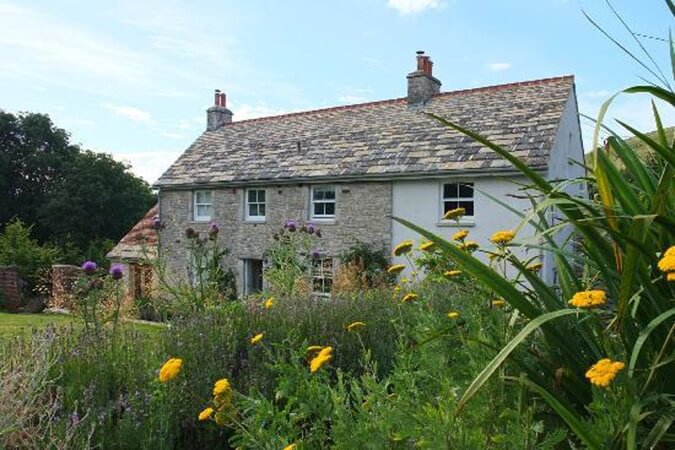 Challow Farmhouse Thumbnail | Corfe Castle - Dorset | UK Tourism Online