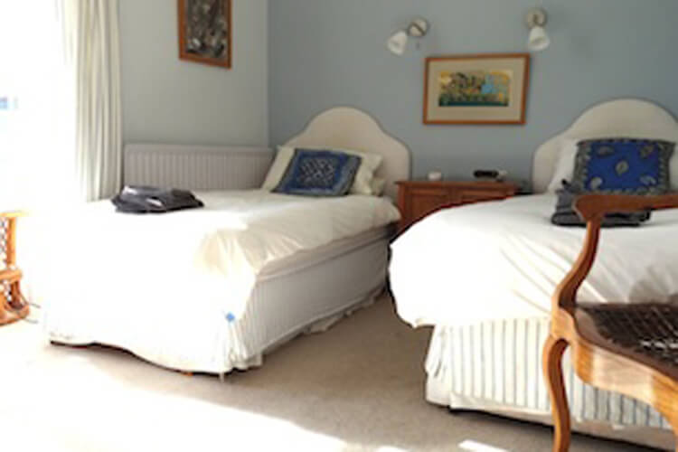 Coombe House - Image 2 - UK Tourism Online