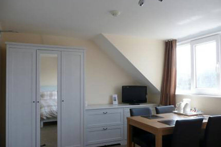 Crofton Guest House - Image 3 - UK Tourism Online