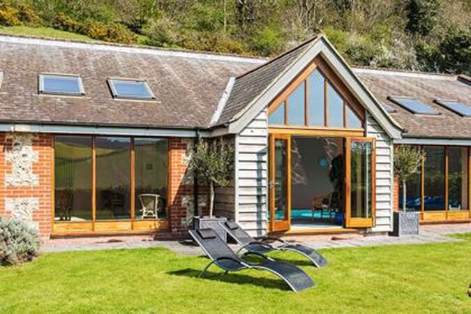 Dove House & Swallows Thumbnail | Weymouth - Dorset | UK Tourism Online