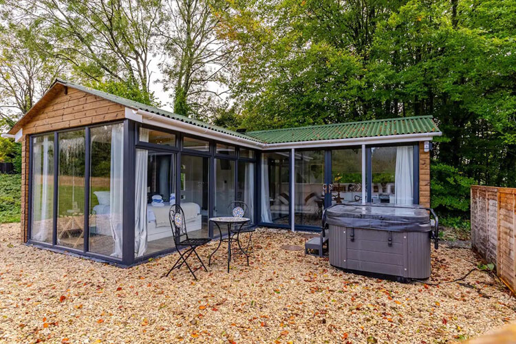 Downwood Holidays - Image 5 - UK Tourism Online