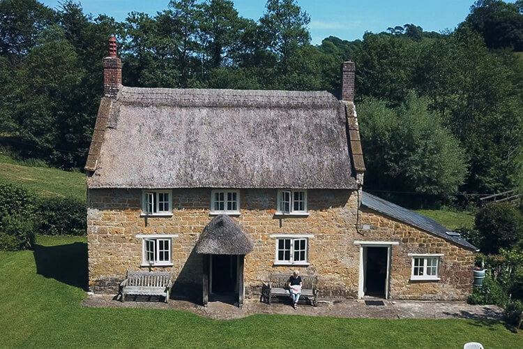 Gore Cottage - Image 1 - UK Tourism Online