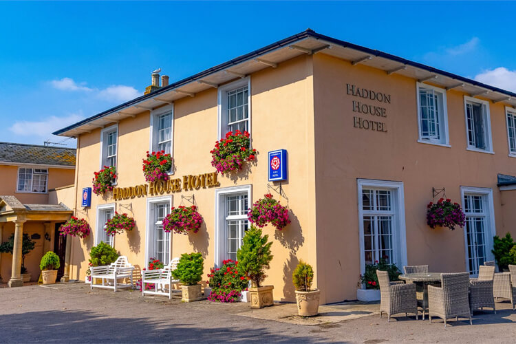 Haddon House Hotel - Image 1 - UK Tourism Online