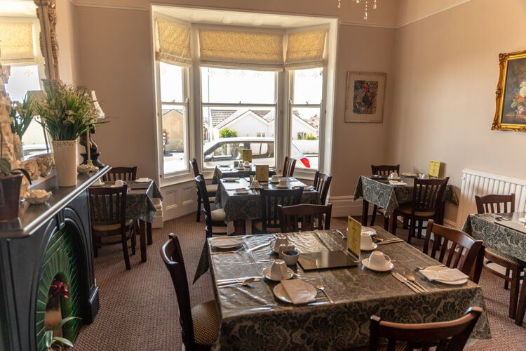 Harbour Lights Guest House - Image 3 - UK Tourism Online