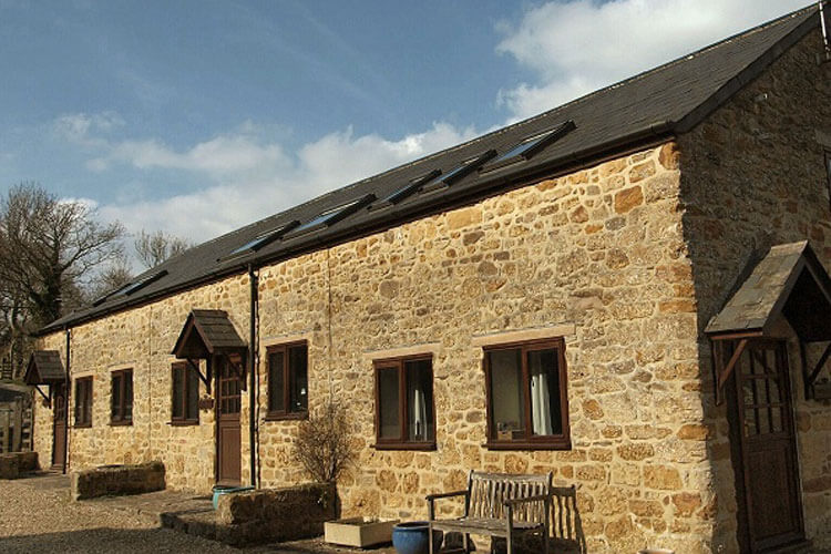 Hell Barn Cottages - Image 1 - UK Tourism Online