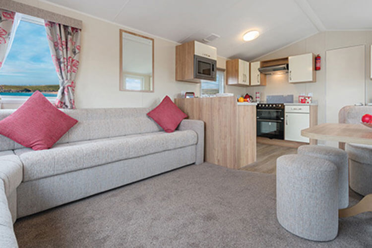 Highlands End Holiday Park - Image 3 - UK Tourism Online