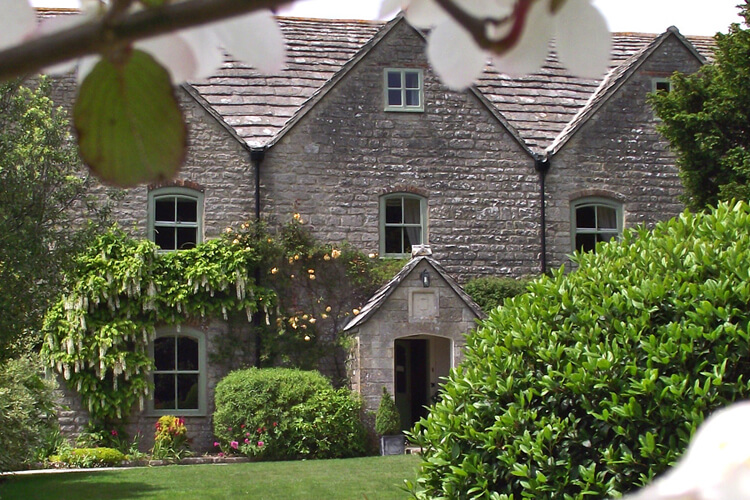 Kimmeridge Farmhouse - Image 1 - UK Tourism Online