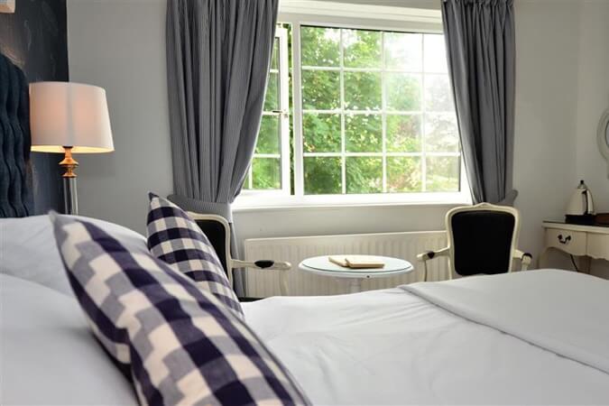 Limestone Hotel Thumbnail | Lulworth - Dorset | UK Tourism Online