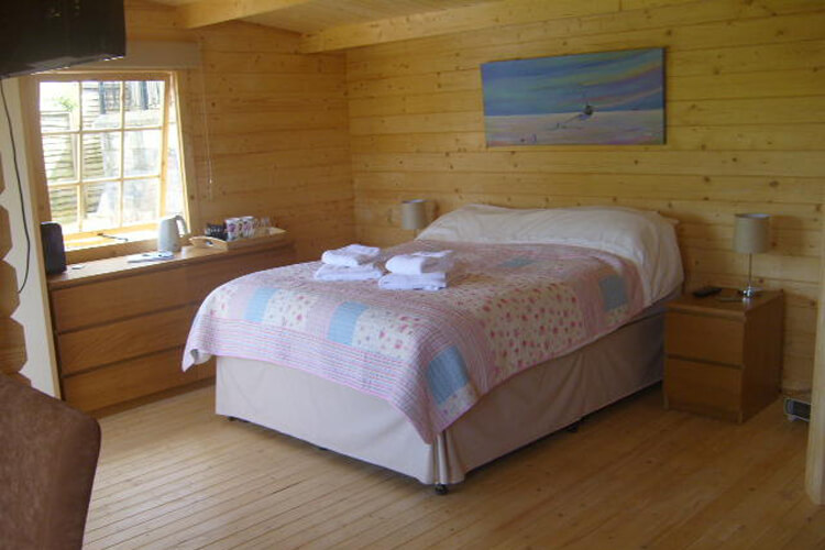 Morlais Log Cabin - Image 1 - UK Tourism Online