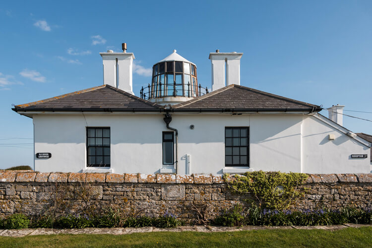 Old Higher Lighthouse - Image 1 - UK Tourism Online