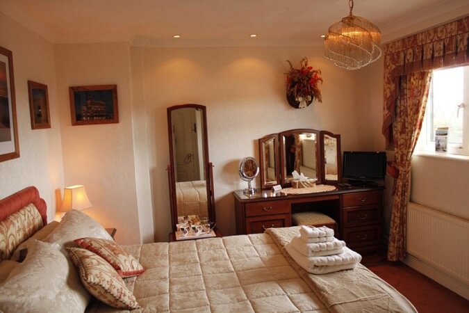 Pineview Guesthouse Thumbnail | Poole - Dorset | UK Tourism Online
