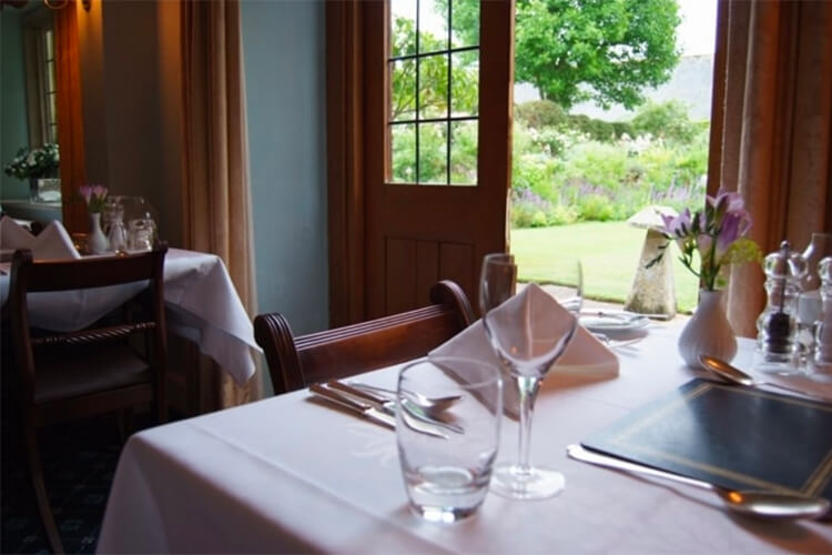 Plumber Manor Country House Hotel & Restaurant - Image 5 - UK Tourism Online