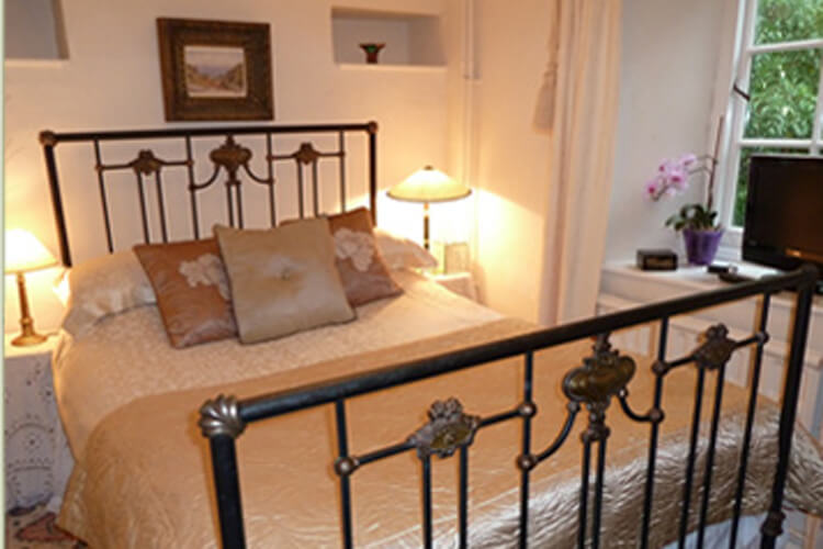 Queen Anne House - Image 3 - UK Tourism Online