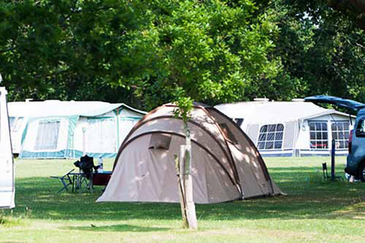 Ridge Farm Camping & Caravan Park - Image 2 - UK Tourism Online