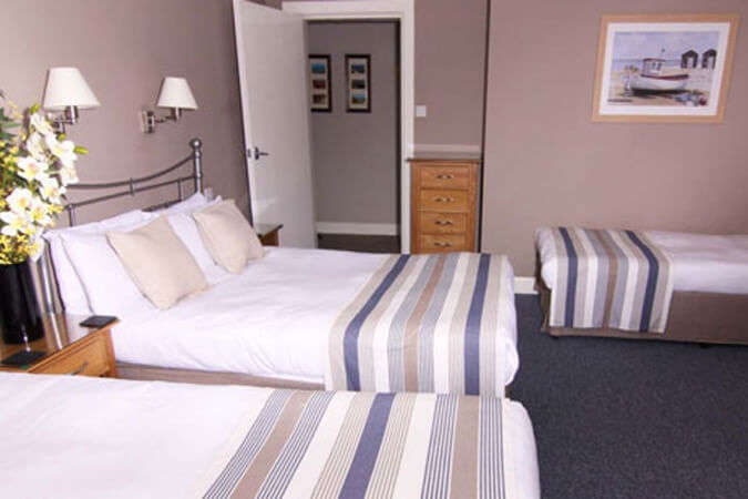 Riviera Holiday Apartments Thumbnail | Bournemouth - Dorset | UK Tourism Online