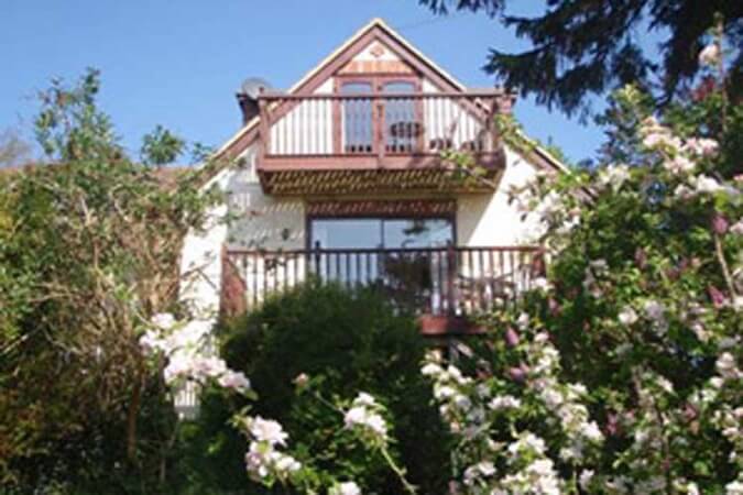 Skerries Bed and Breakfast Thumbnail | Lyme Regis - Dorset | UK Tourism Online