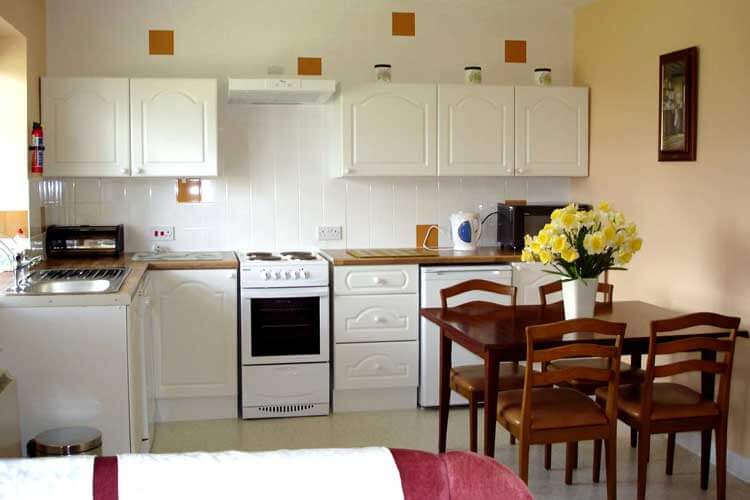 Symondsdown Holiday Cottages - Image 4 - UK Tourism Online