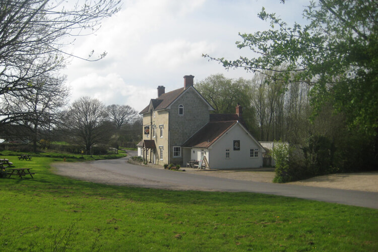 The Benett Arms - Image 1 - UK Tourism Online